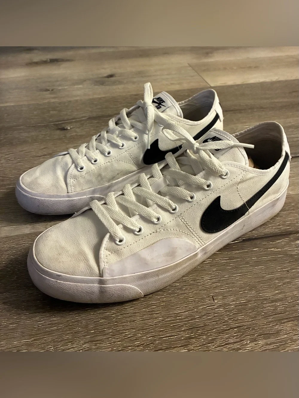 Nike SB Blazer Court White Shoes